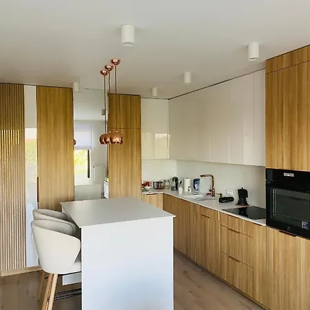Luxury White Apartment In Park Lotnikow Krakow Exterior photo